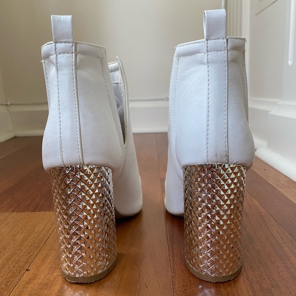 Qupid White Booties with Silver Block Heel - Picture 3 of 5